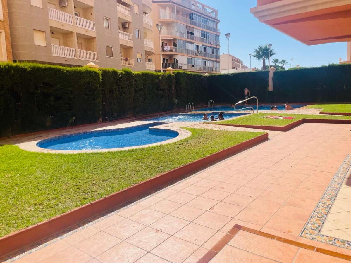 Beach Apartament In Torrevieja Kültér fotó